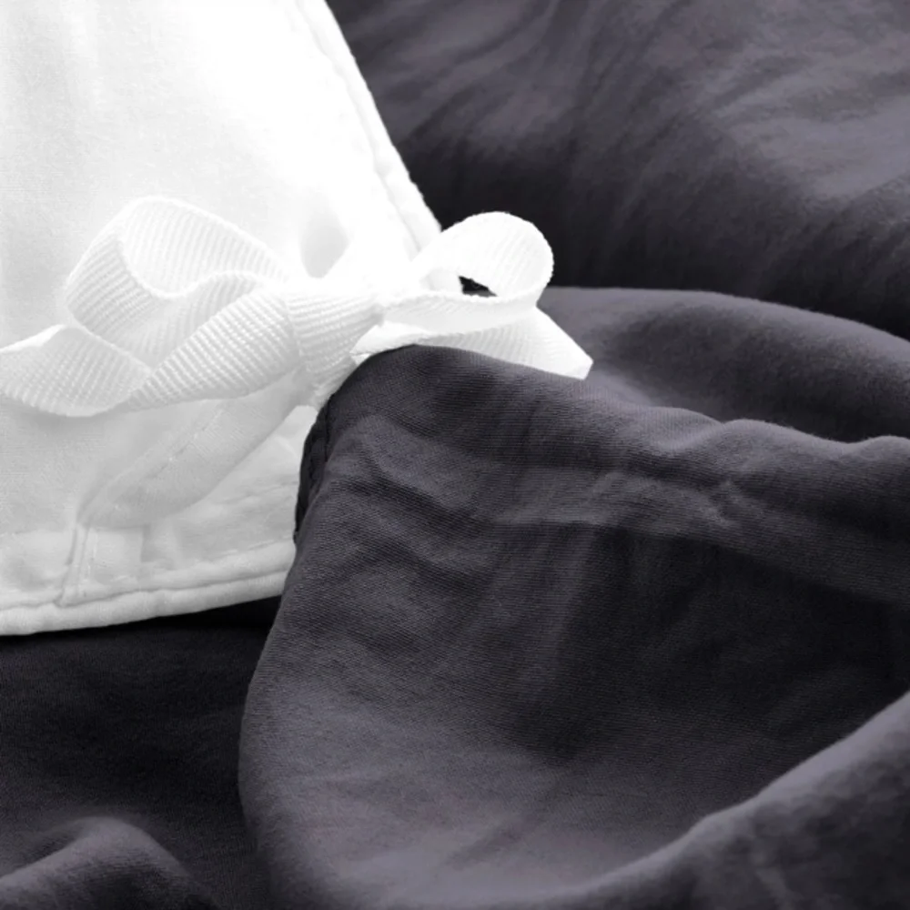 Bare nwt duvet